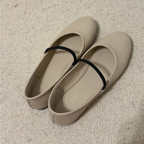 Revolve RAYE Joli Flat in Ivory / Black size 6 - Picture 3 of 7